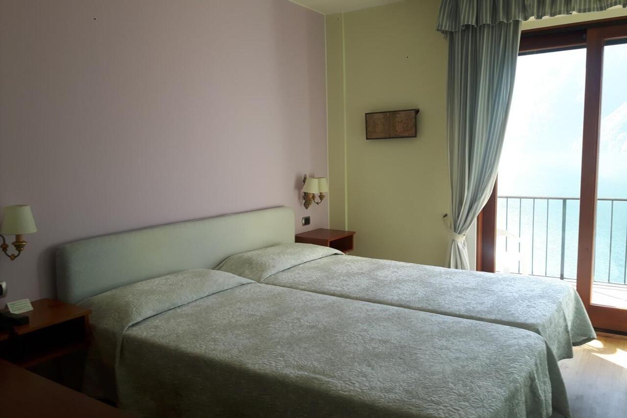Hotel Stella D'Italia - Nuova Gestione Ρίμινι Εξωτερικό φωτογραφία