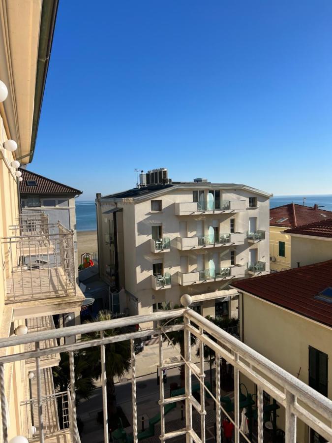 Hotel Stella D'Italia - Nuova Gestione Ρίμινι Εξωτερικό φωτογραφία