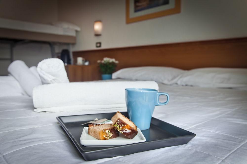 Hotel Stella D'Italia - Nuova Gestione Ρίμινι Εξωτερικό φωτογραφία